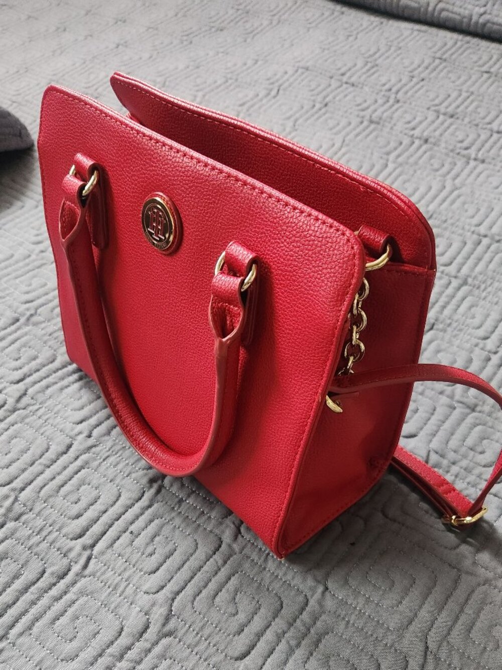 Tommy Hilfiger Crossbody Bag